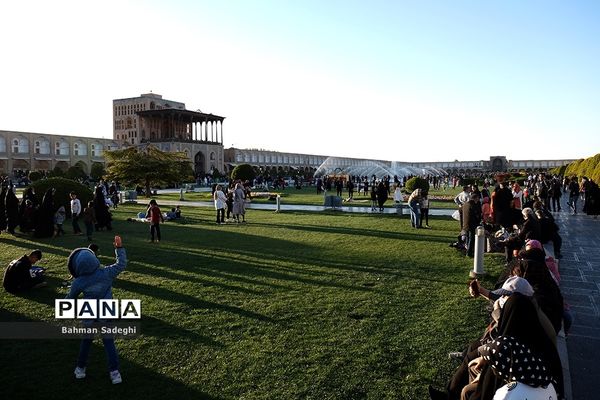 مسافران نوروزی - میدان نقش جهان اصفهان