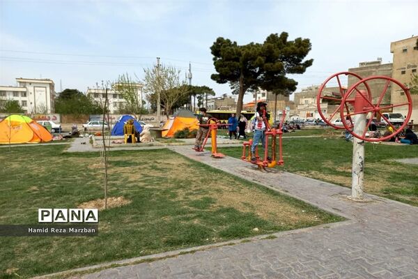 بوستان الغدیر شهرستان اسلامشهر در روز طبیعت
