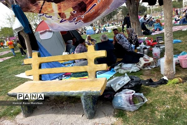 بوستان الغدیر شهرستان اسلامشهر در روز طبیعت