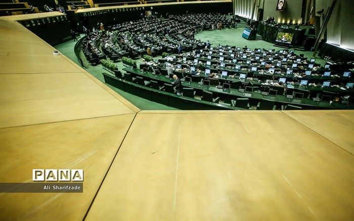 وزرای آموزش و پرورش و علوم به مجلس می‌روند