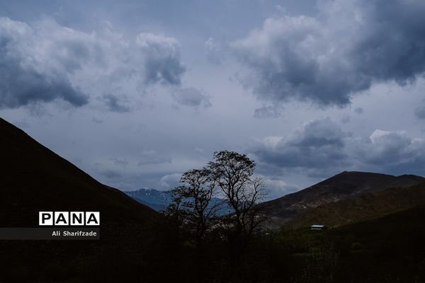 طبیعت زیبای منطقه کوهستانی البرز مرکزی