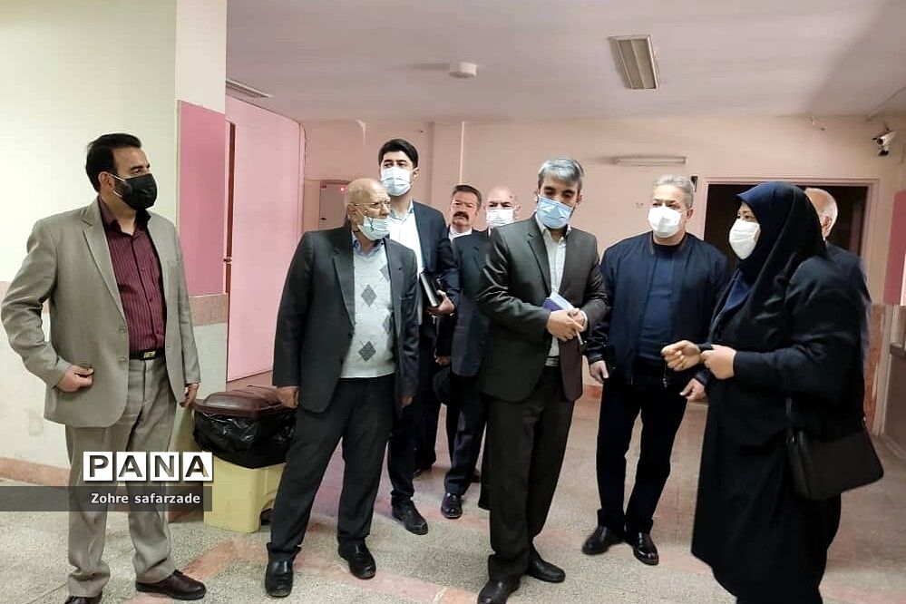 بازدید سرپرست اداره‌کل آموزش و پرورش شهرستان‌های تهران از رودهن