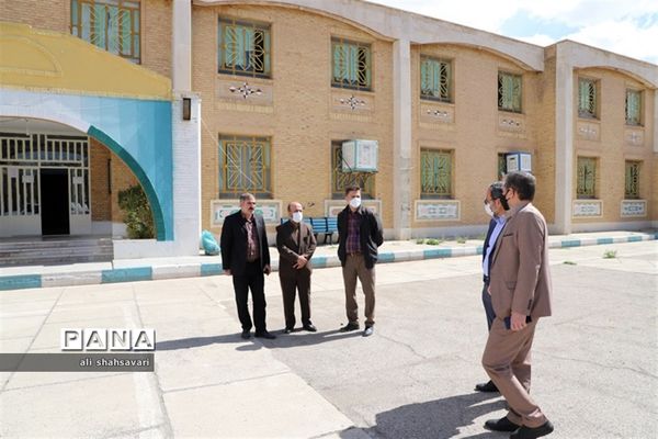 بازدید مسئولان آموزش و پرورش استان کرمانشاه از ستاد اسکان نوروزی فرهنگیان