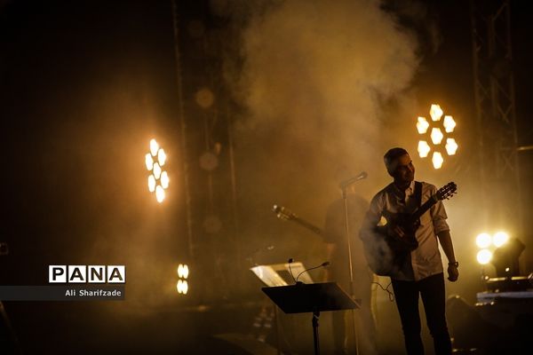 کنسرت محسن یگانه