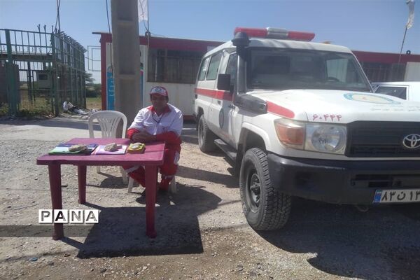 خدمت‌رسانی نیروهای امداد‌رسان جمعیت هلال‌احمر شهرستان امیدیه در ایام نوروز