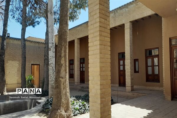 بیت امام خمینی (ره) در خمین
