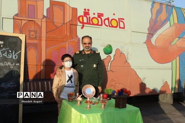 کافه گفتگوی «دختران آفتاب» در قم