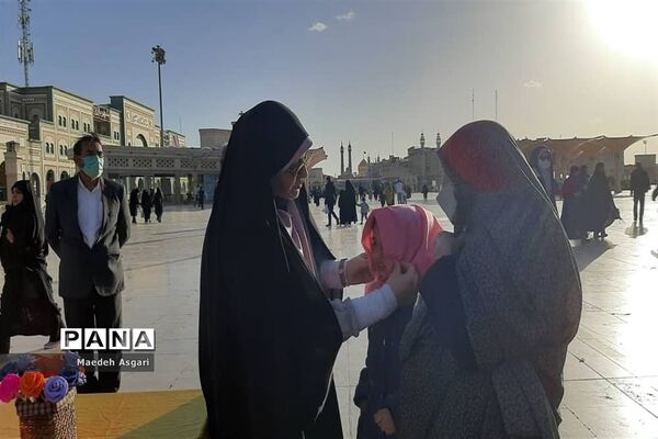 کافه گفتگوی «دختران آفتاب» در قم