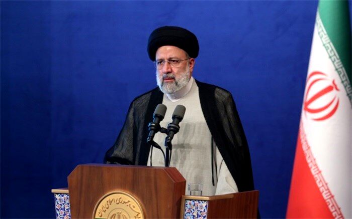 به‌هنگام و قاطع با تخلفات در دستگاه‌های اداری برخورد شود