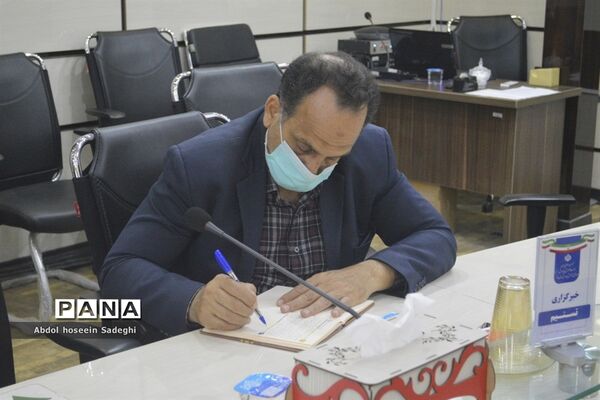 نشست‌خبری مدیرکل آموزش و پرورش استان بوشهر