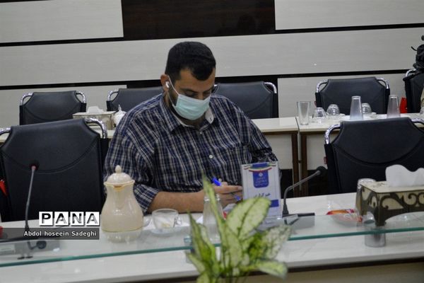 نشست‌خبری مدیرکل آموزش و پرورش استان بوشهر