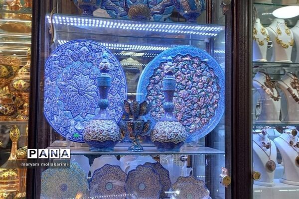 بازار صنایع‌دستی اصفهان
