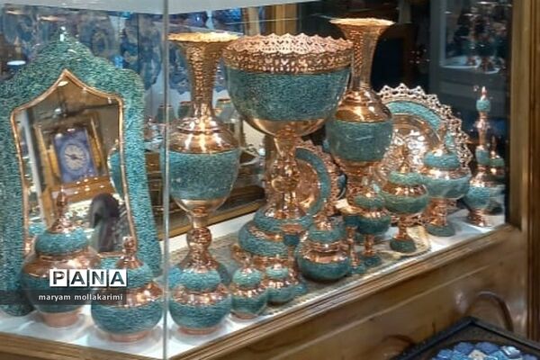 بازار صنایع‌دستی اصفهان