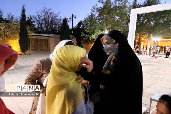 ایجاد ایستگاه‌های تذکر لسانی در اماکن توریستی شیراز