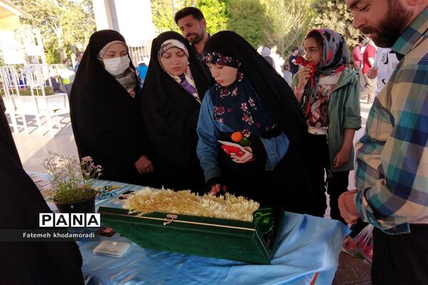 ایجاد ایستگاه‌های تذکر لسانی در اماکن توریستی شیراز