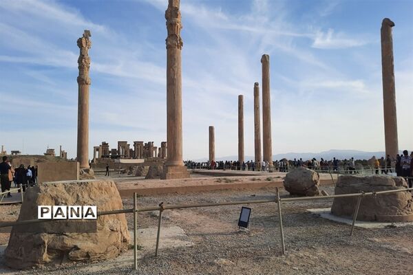 گردشگری در تخت جمشید