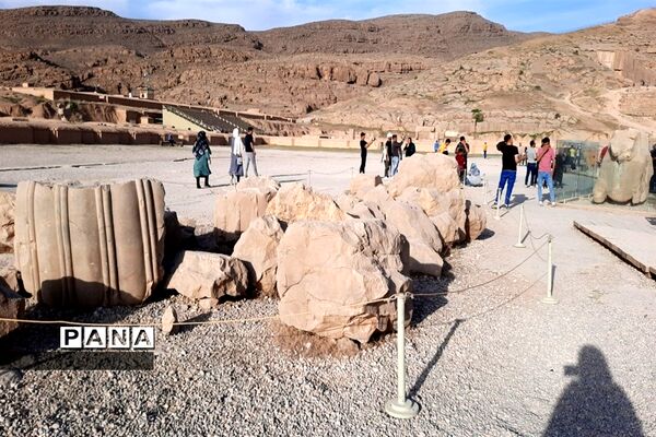 گردشگری در تخت جمشید