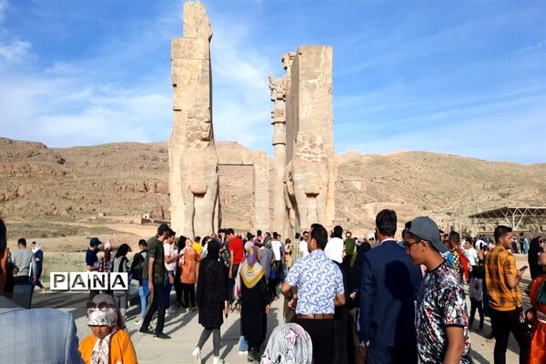 گردشگری در تخت جمشید