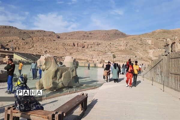 گردشگری در تخت جمشید