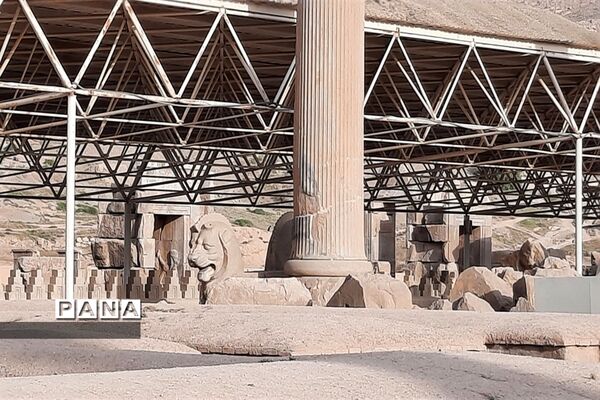 گردشگری در تخت جمشید