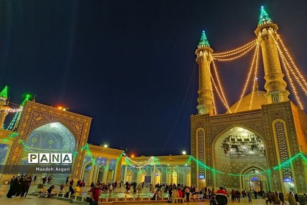انس دلدادگان با حرم حضرت معصومه (س) و مسجد جمکران