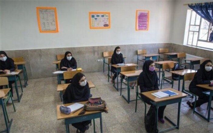 نظارت کامل بر یادگیری دانش‌آموزان با آموزش حضوری میسر است