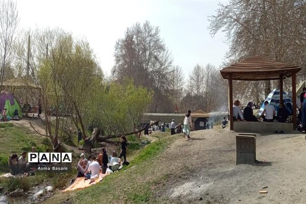 دهکده تفریحی و گردشگری باغستان کرج در روز سیزده فروردین