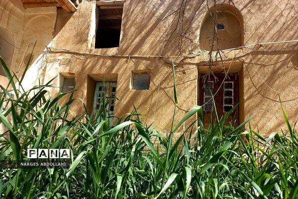 قلعه بهادری اسفندان
