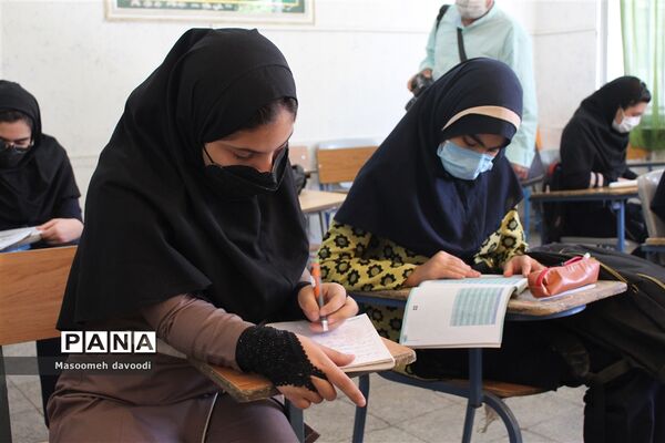 بازدید مدیر کل آموزش پرورش استان فارس از بازگشایی حضوری مدارس