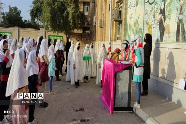 نواختن زنگ نمادین بازگشایی حضوری مدارس در شوش