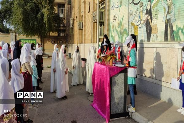 نواختن زنگ نمادین بازگشایی حضوری مدارس در شوش
