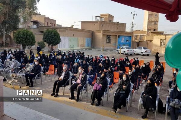 نواختن زنگ بازگشایی حضوری  مدارس در شوشتر