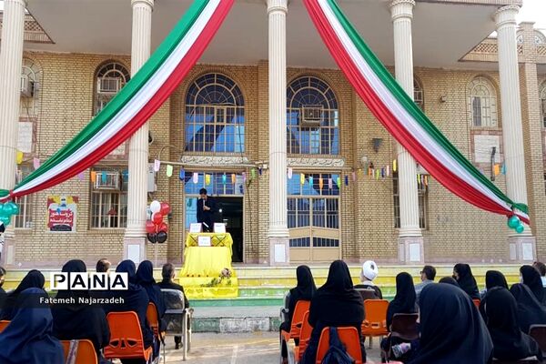 نواختن زنگ بازگشایی حضوری  مدارس در شوشتر