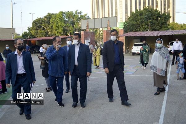 بازگشت به آموزش حضوری در دبستان شهید باهنر دوره اول و دوم شهرستان بوشهر