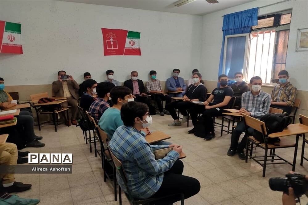 بازدید سر زده مدیرکل آموزش و پرورش از مدارس شیراز
