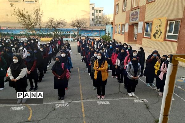 رنگ و بوی پاییزی با حضور دانش‌آموزان در مدارس