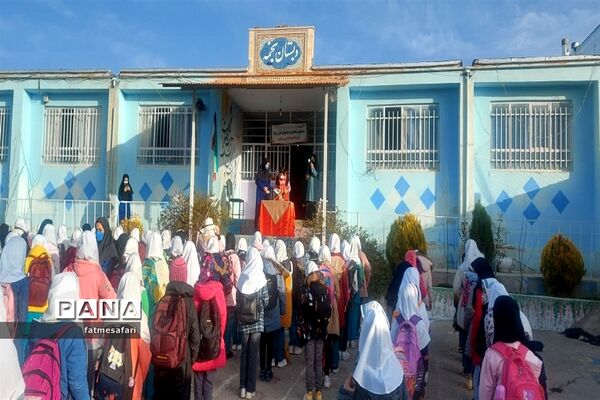 حضور حداکثری دانش‌آموزان در اولین روز آموزش حضوری در فیروزکوه