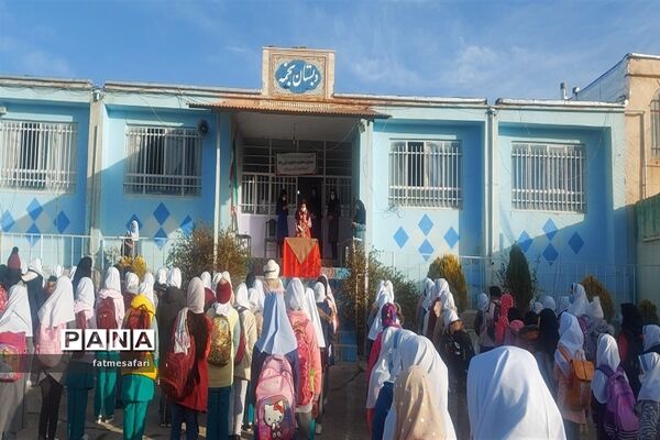 حضور حداکثری دانش‌آموزان در اولین روز آموزش حضوری در فیروزکوه