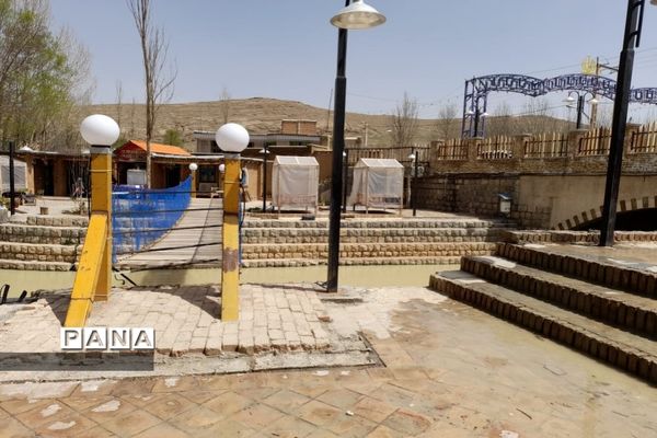 شهر «دستنا» در شروع بهار