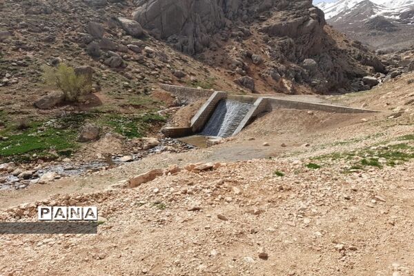 شهر «دستنا» در شروع بهار