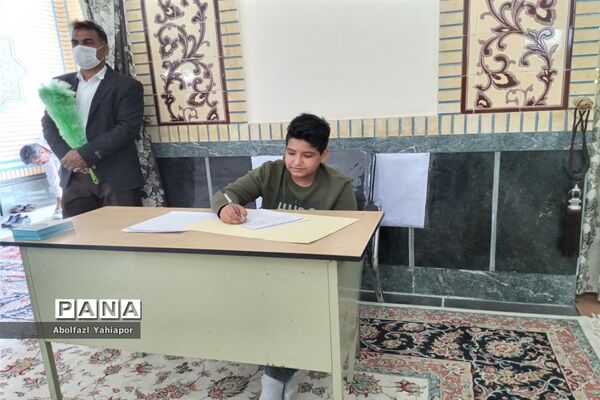 تلاوت ترتیل قرآن کریم در زیارتگاه شهیدمدرس(ره) کاشمر به مناسبت ماه مبارک رمضان