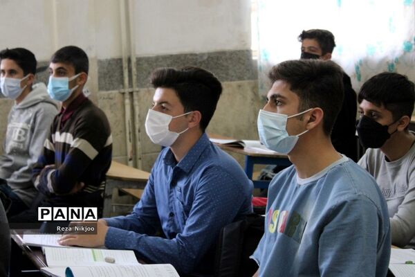استقبال بی‌نظیر دانش‌آموزان بهارستانی از بازگشایی حضوری مدارس