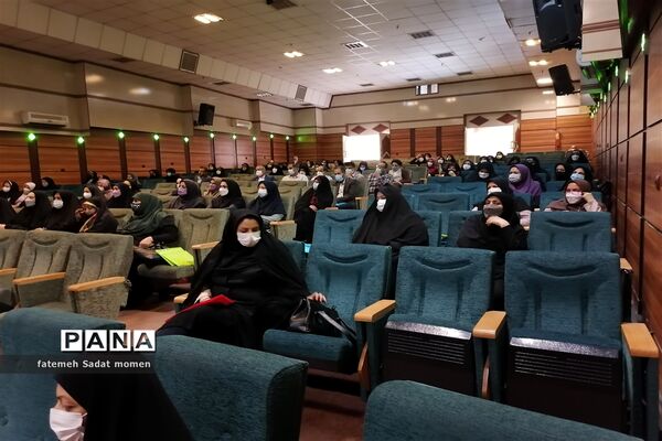 همایش تجلیل از معاونین آموزشی مقطع ابتدایی ناحیه دو شهرری