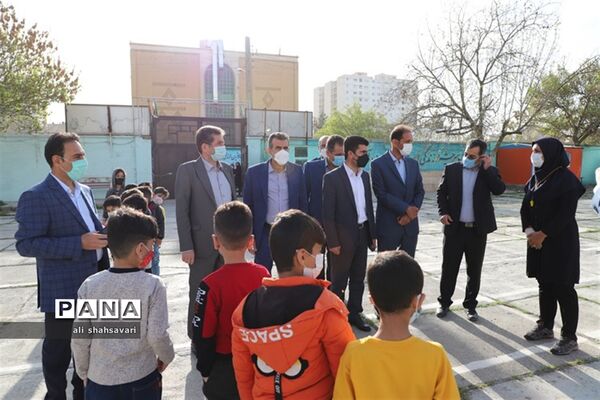 بازدید معاون تربیت‌بدنی و سلامت وزارت آموزش و پرورش از روند آموزش حضوری در استان کرمانشاه