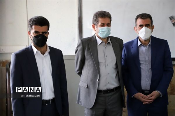 بازدید معاون تربیت‌بدنی و سلامت وزارت آموزش و پرورش از روند آموزش حضوری در استان کرمانشاه