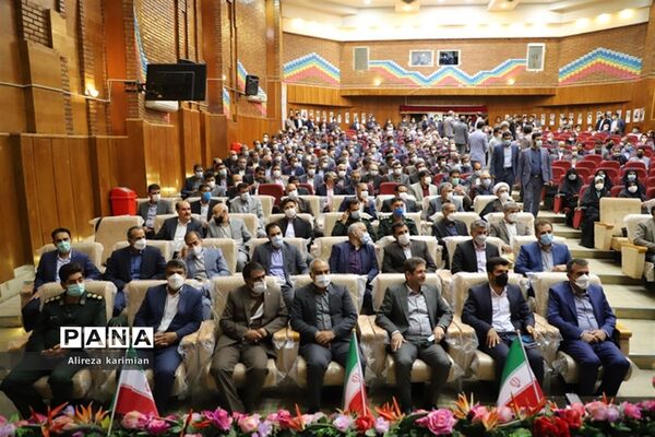 آیین تکریم  و معارفه مدیرکل آموزش و پرورش استان کرمانشاه