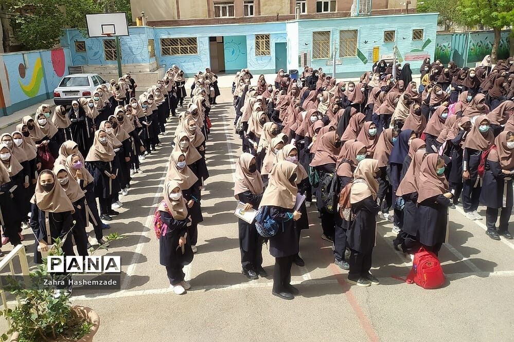 بازدید و نظارت بر فعالیت 10 هزار و 585 آموزشگاه در اولین روز بازگشایی مدارس