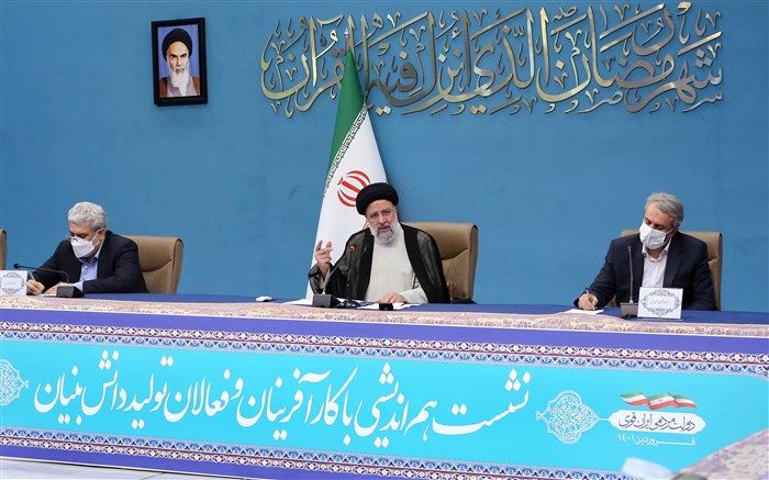 اولویت برای ایجاد تحول دانش‌بنیان در صنایع بزرگ کشور است