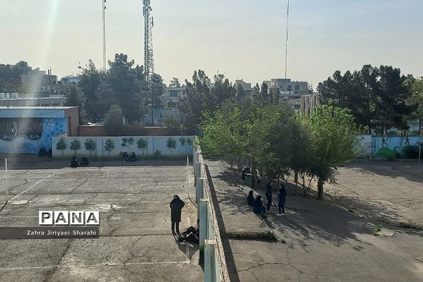 حال و هوای  سال نو در دبیرستان دخترانه حدیث کساء ناحیه یک ری