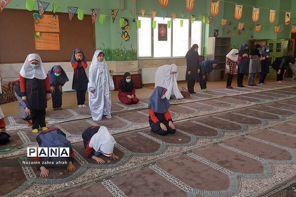 برگزاری زنگ‌ نماز در مدارس رودهن همزمان  با بازگشایی  مدارس